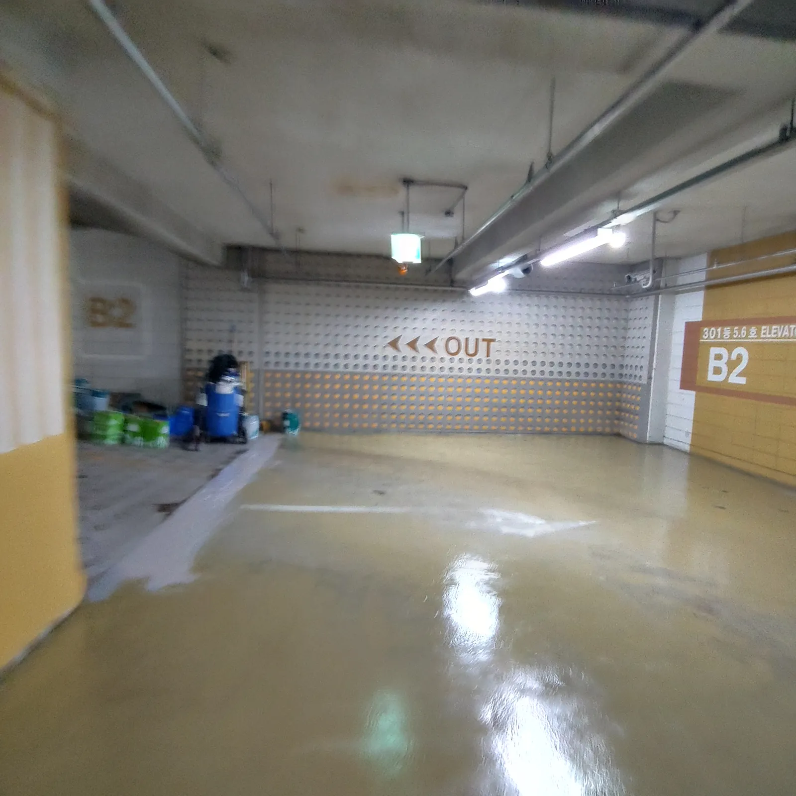 용산 이안 3차 주차장