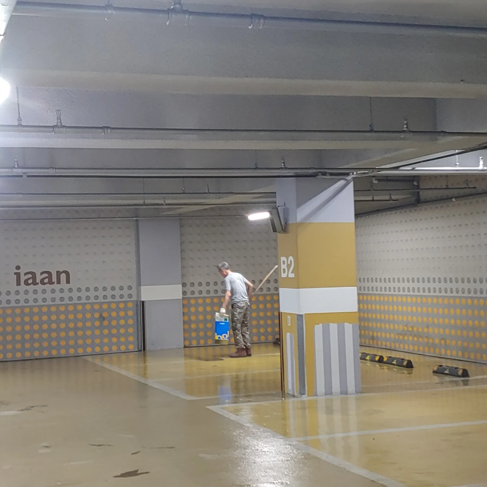 용산 이안 3차 주차장