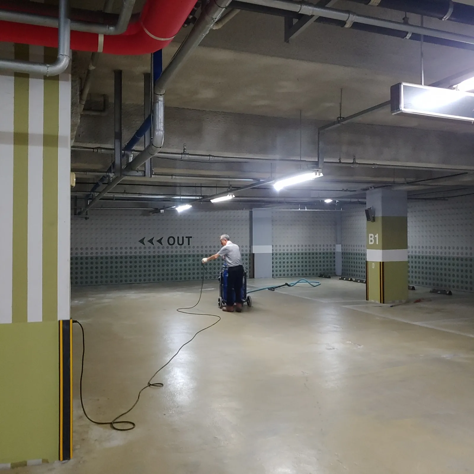 용산 이안 3차 주차장